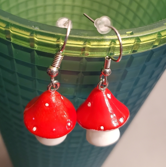 Red Mushroom Earrings - Picture 5 of 10